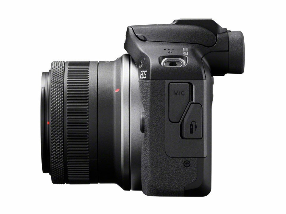 Canon EOS R50 + RF-S 18-45mm STM - Image 3